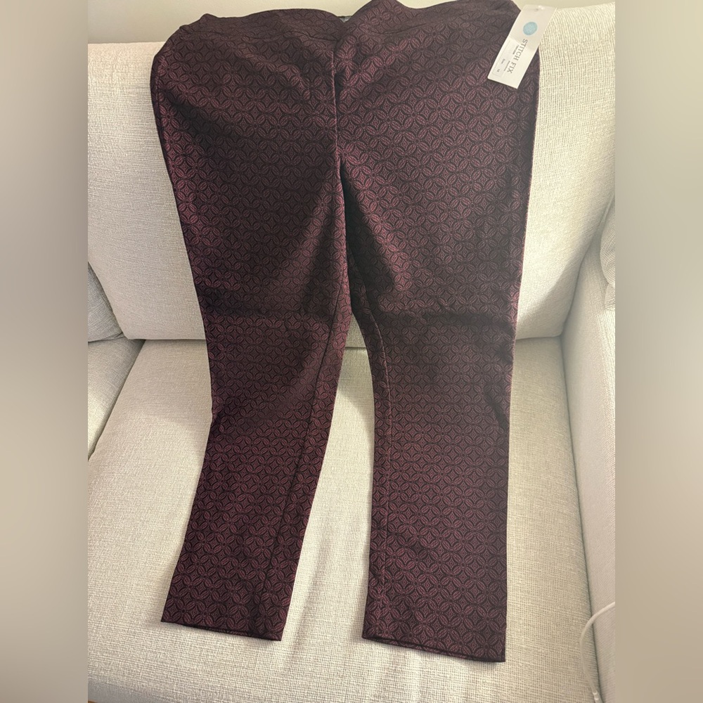NWT Erica Taylor Maroon and Black Patterned Skinny Pants 1X